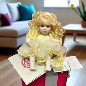 Daisyetta Fairy Marie Osmond Tiny Tots Porcelain Doll